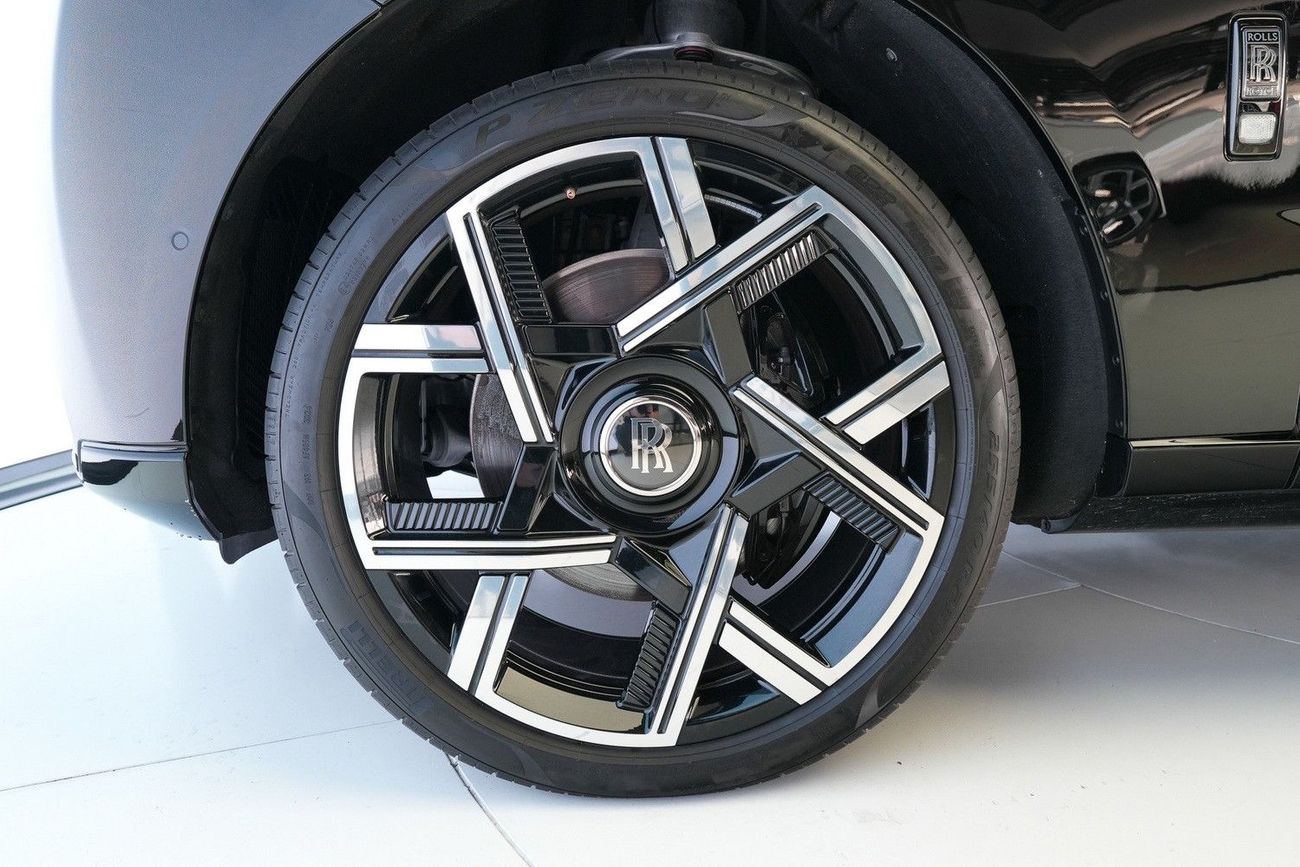 Rolls Royce Cullinan BLACK BADGE