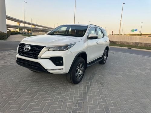 Toyota Fortuner EXR Fortuner 2023 V4 LHD Petrol 2.7L