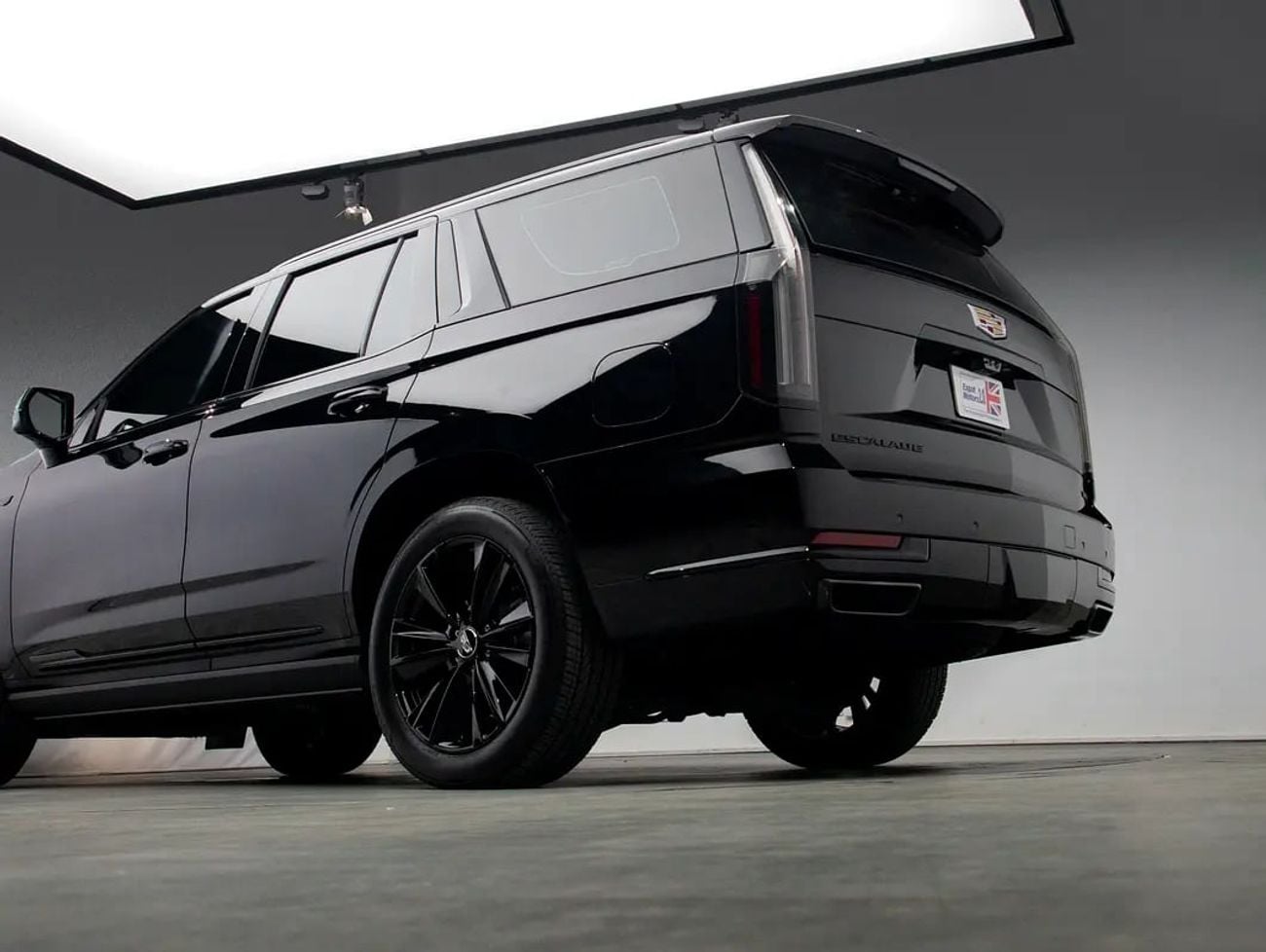 كاديلاك إسكالاد سبورت بلاتينيوم Black Edition • FDSH • Warranty + Service Contract Until • GCC
