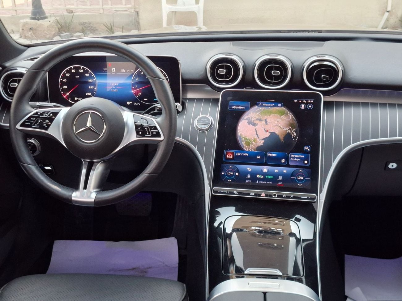 Mercedes Benz C300 STANDARD