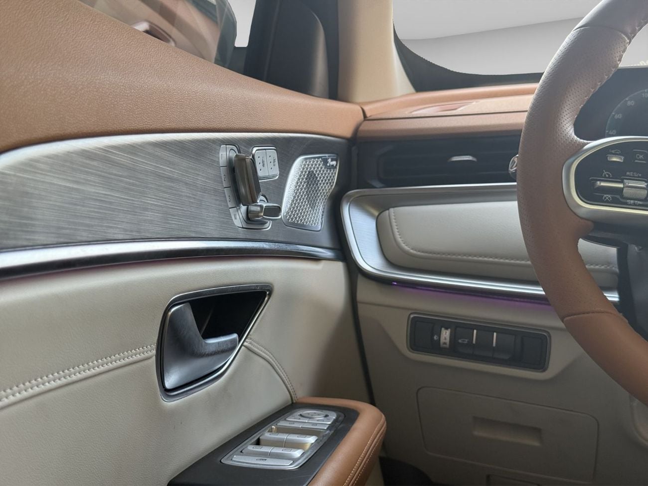 Jetour X70 Plus LUX **2025 Jetour X70 Plus Luxury | GCC Specs | 33,234 KM | Spacious Family SUV**