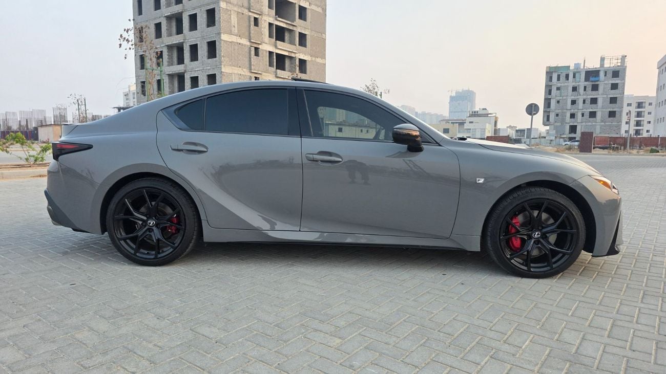 لكزس IS 350 F SPORT نسخة خاصة