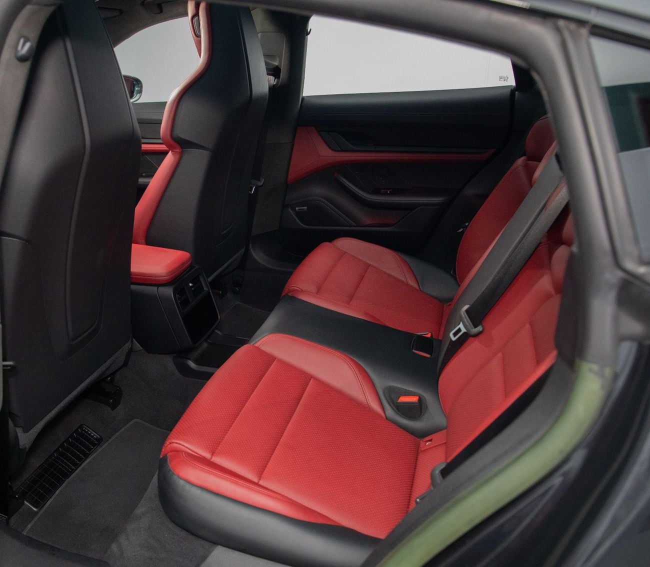 Porsche Taycan GTS