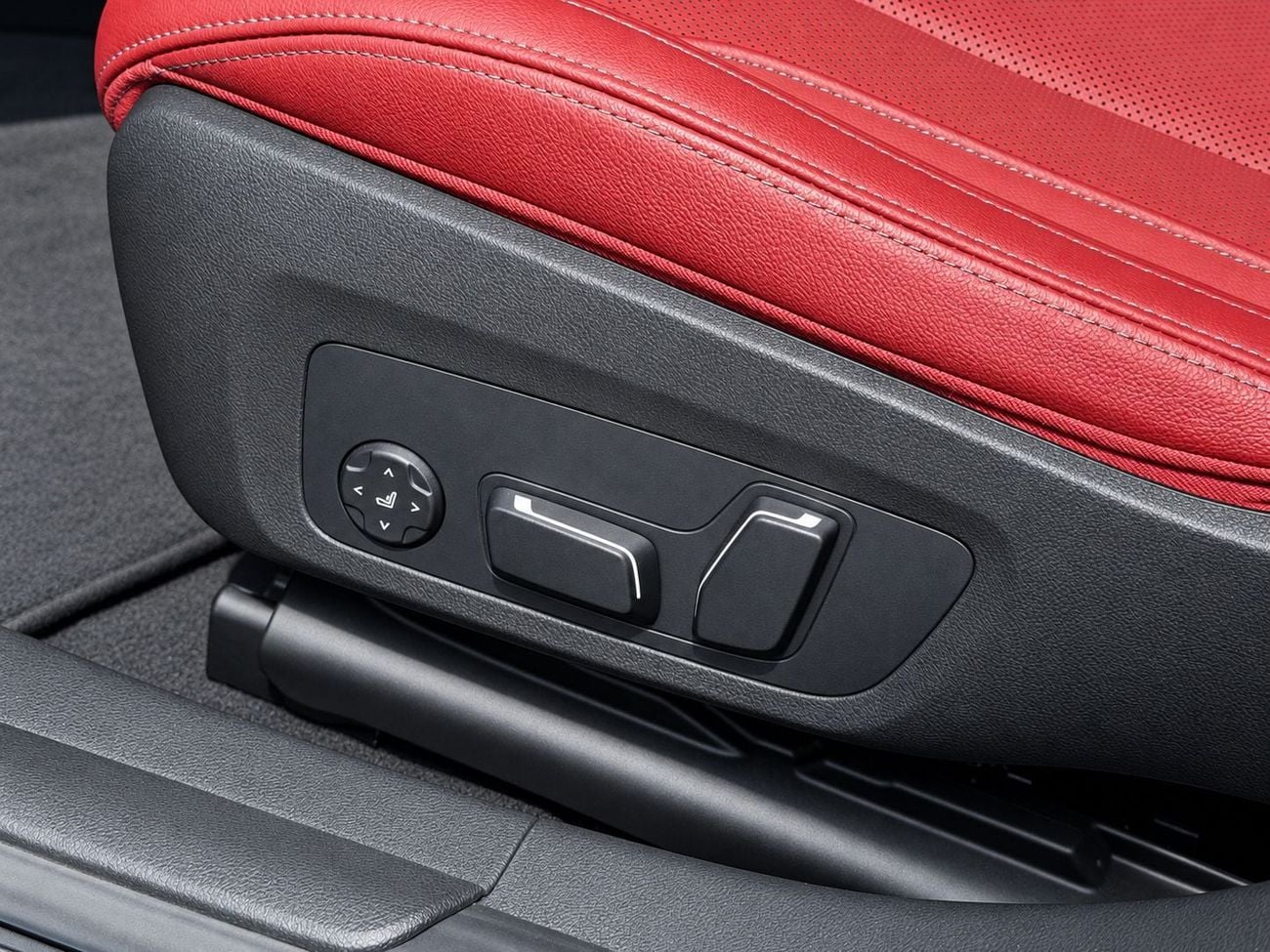 BMW 330i LUXURY M SPORT