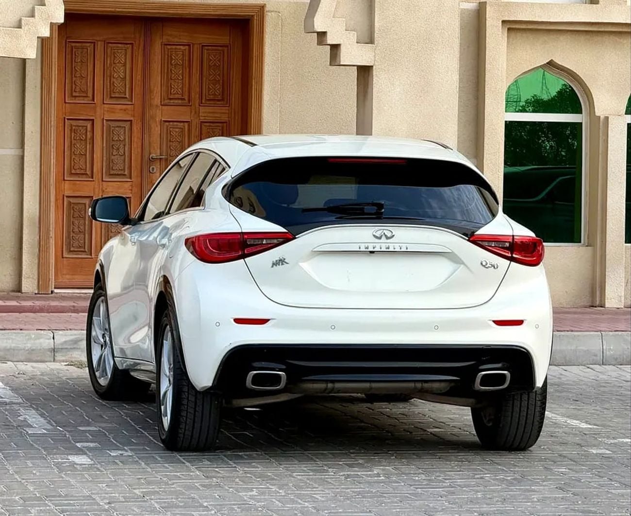 إنفينيتي Q 30 GCC Specs | Compact Luxury Hatchback