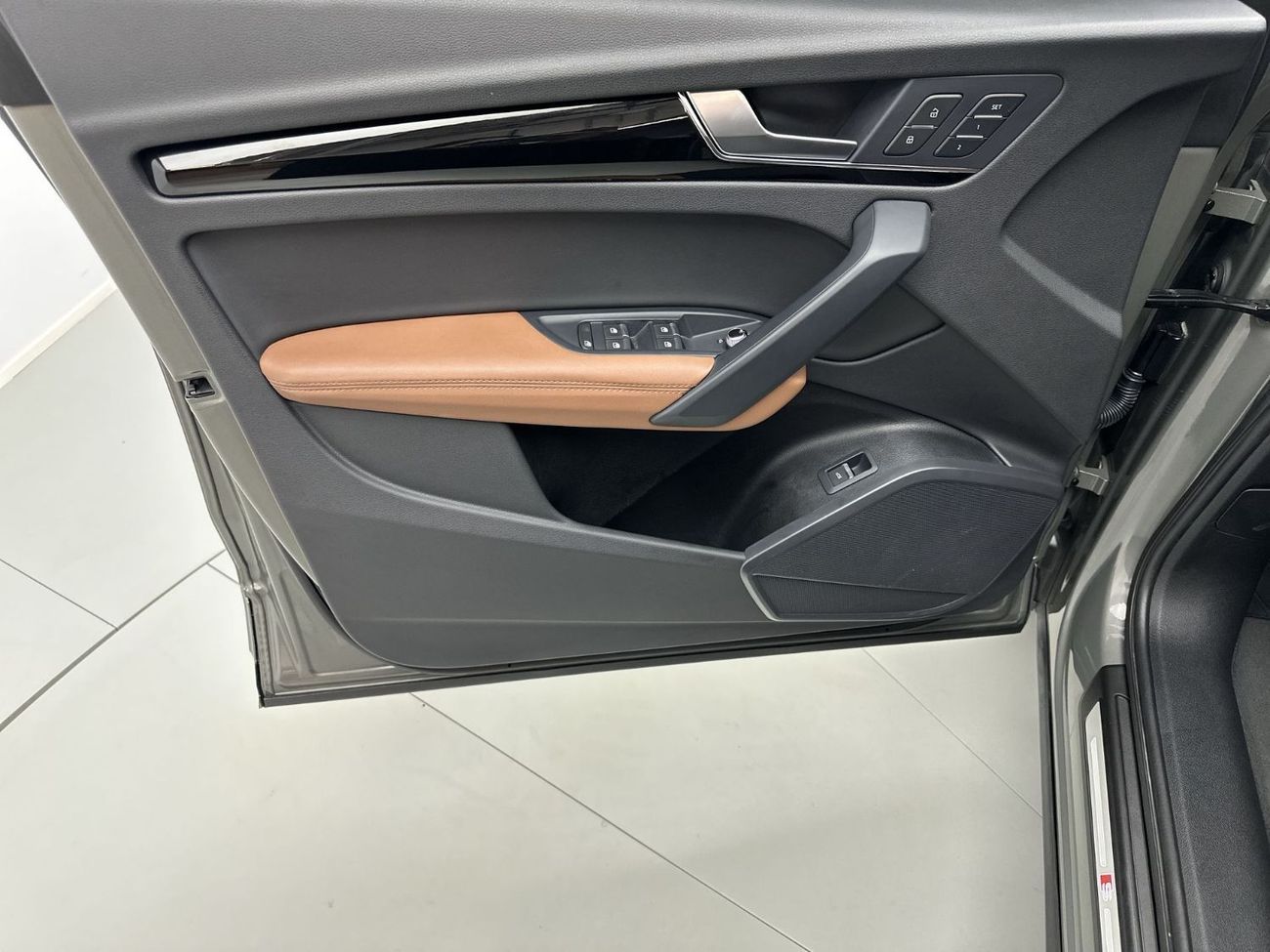 أودي Q5 45 TFSI S-LINE quattro 249hp (Ref# 89770)