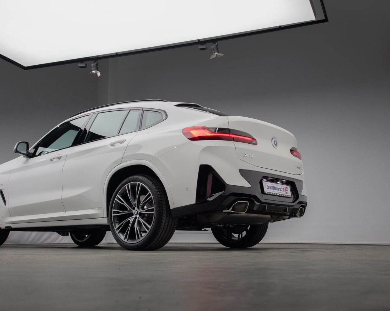 بي أم دبليو X4 XDRIVE30i LUXURY M SPORT PACKAGE