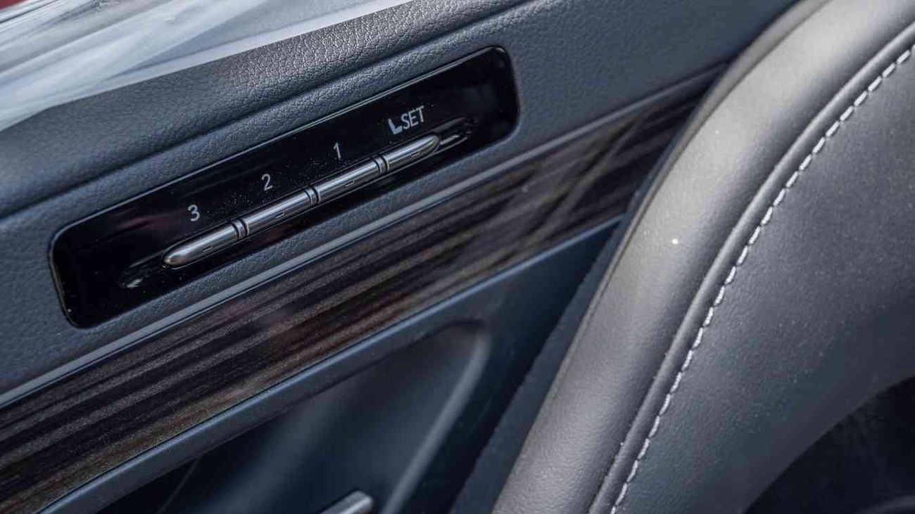 لكزس LX 700h F سبورت ECTAV0005 - لكزس LX700h F سبورت موديل 2026 - محرك هجين سعة 3.5 لتر، ناقل حركة أوتوماتيكي - لون أسود