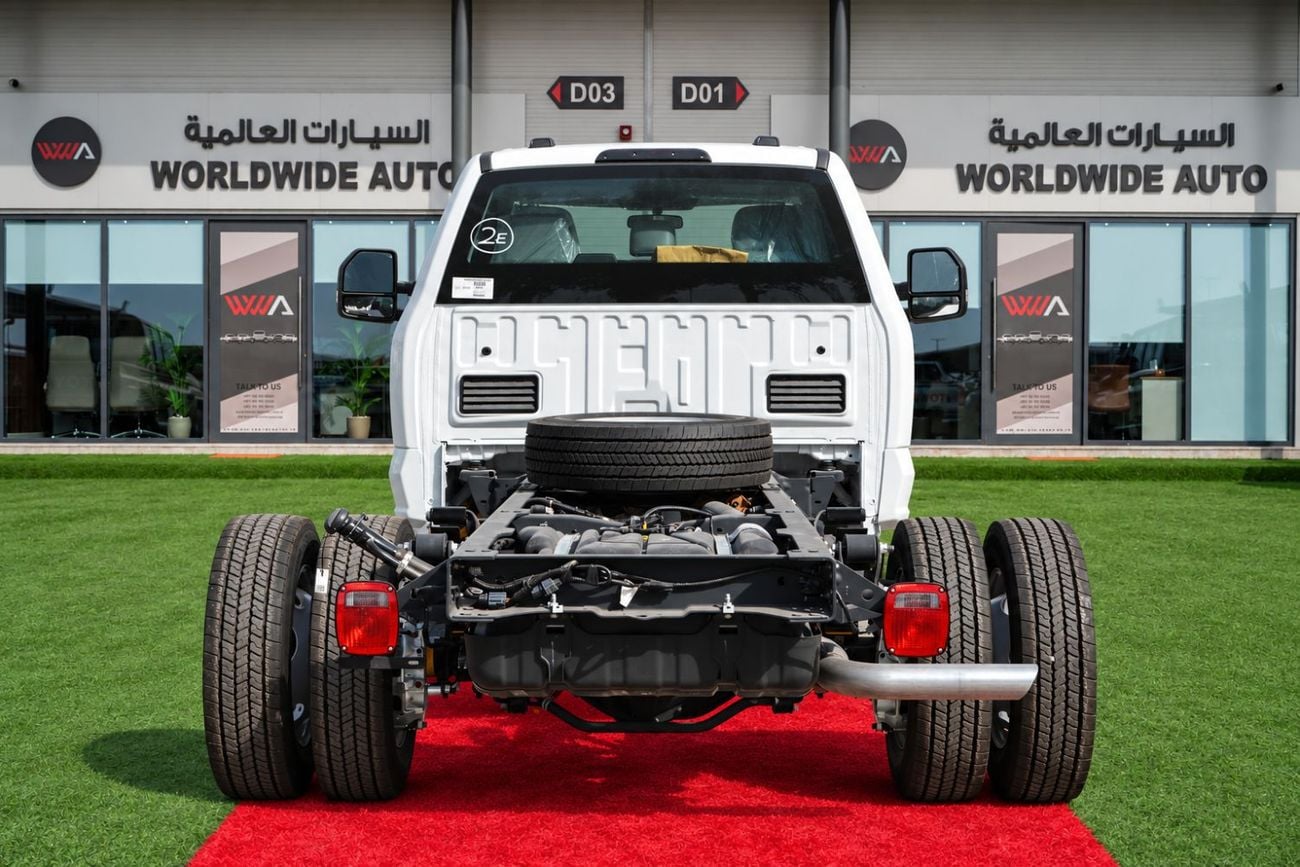 Ford F-550 Ford F-550 Super Duty XL DRW Chassis Regular Cab 4x4 2026 model