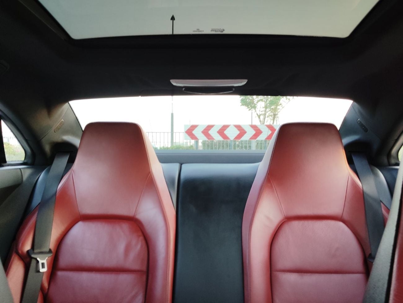 Mercedes Benz E250 STANDARD