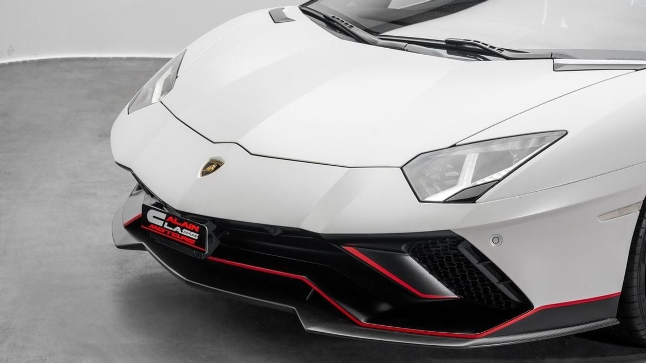 Lamborghini Aventador ULTIMAE Roadster - 2022 - GCC Specs