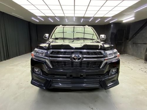 Toyota Land Cruiser Toyota Land Cruiser Diesel Model 2015 Modified to 2021 inside and outside