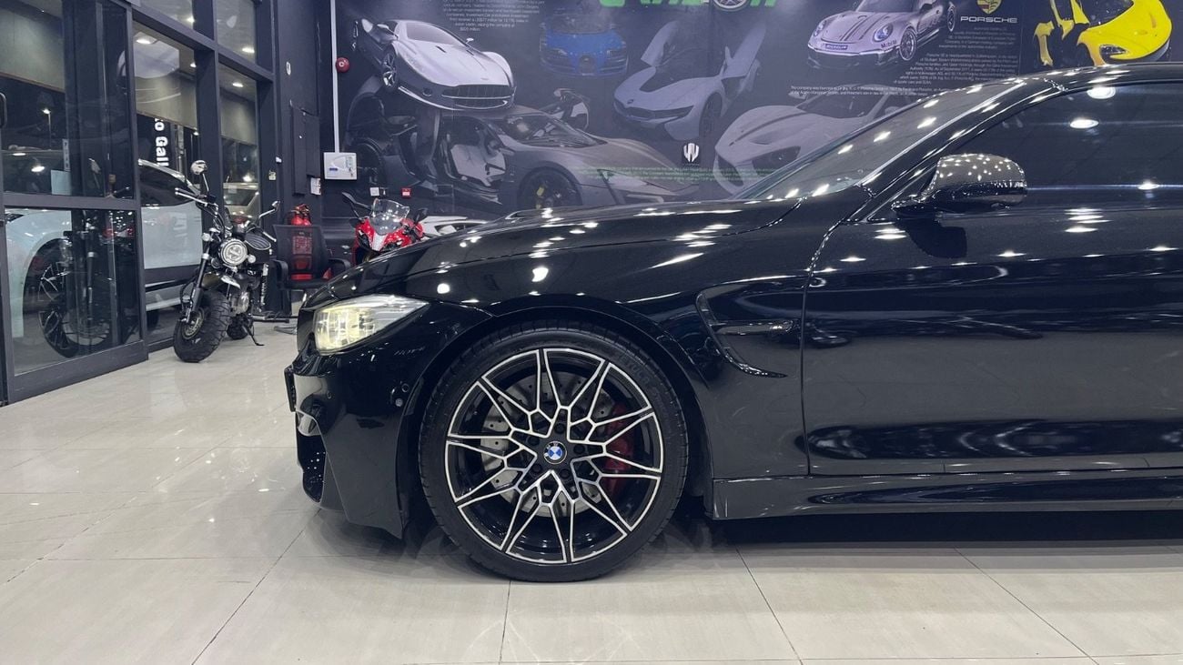 BMW M4 STANDARD