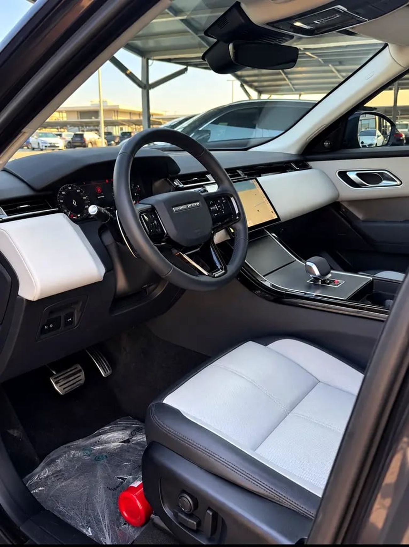 Land Rover Range Rover Velar DYNAMIC SE | GCC Specs | Excellent Condition
