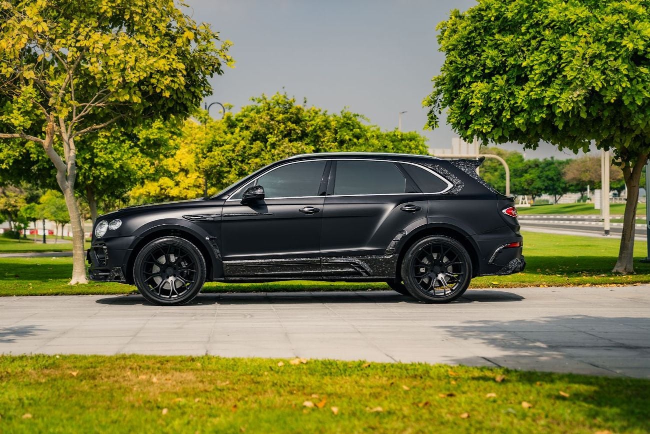 Bentley Bentayga S Fully loaded Original paint No accident with Service History completely covered by PPF