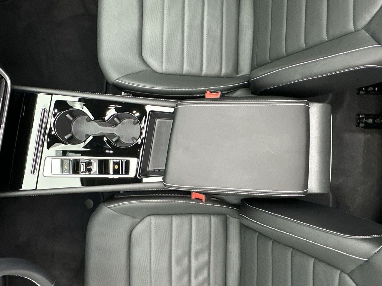 Volkswagen Teramont COMFORTLINE Premium Leather 7-Seater SUV | Panoramic Sunroof | Desert Comfort Ready