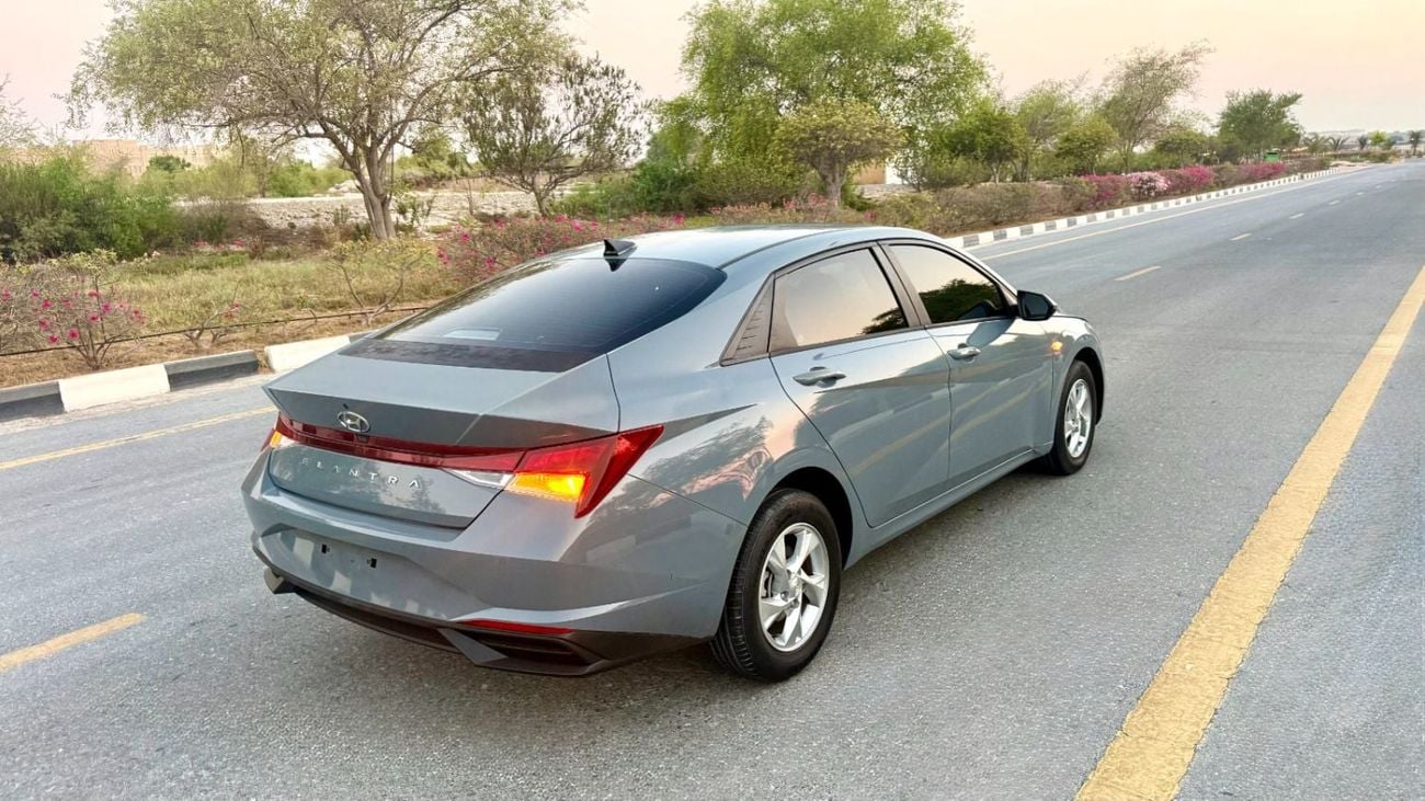 Hyundai Elantra SMART