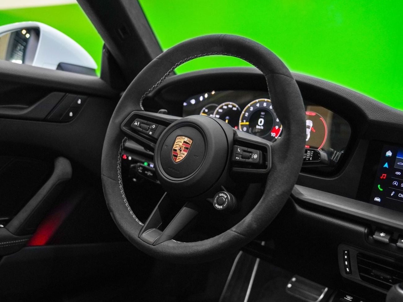 بورش 911 GT3 | نادي رياضي - تحت الضمان - فرامل سيراميك - رفع - سبورت كرونو ماتريكس