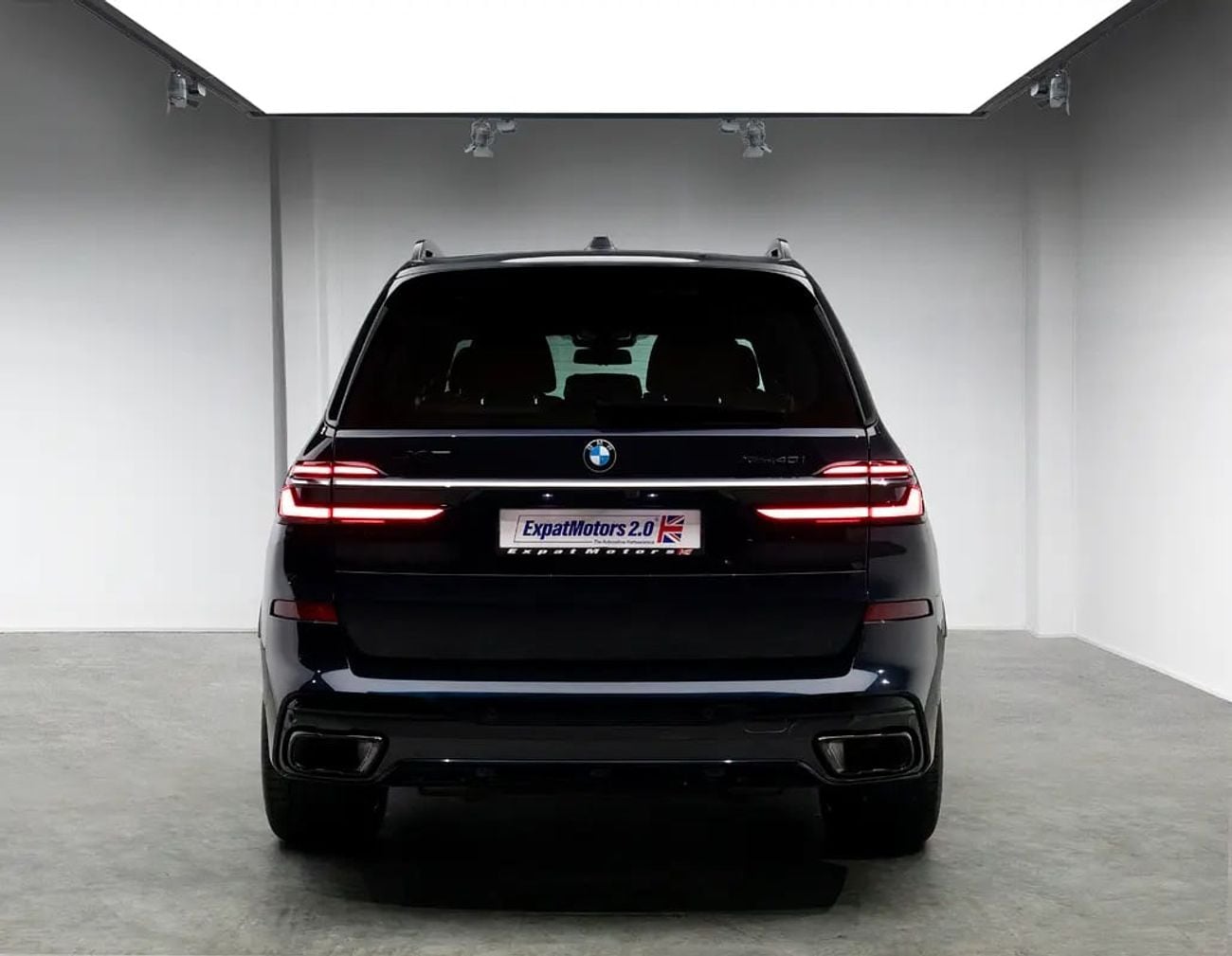 بي أم دبليو X7 XDRIVE40I M SPORT M SPORT PRO PACKAGE • Warranty + Service Contract • FDSH • GCC