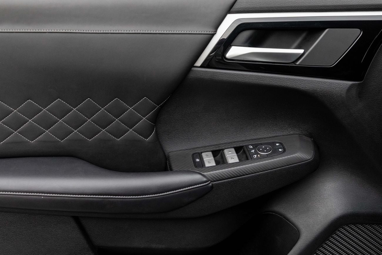 Mitsubishi Outlander GLX PRIME Outlander GLX | 1,763 P.M | 0% Downpayment | Mitsubishi Warranty