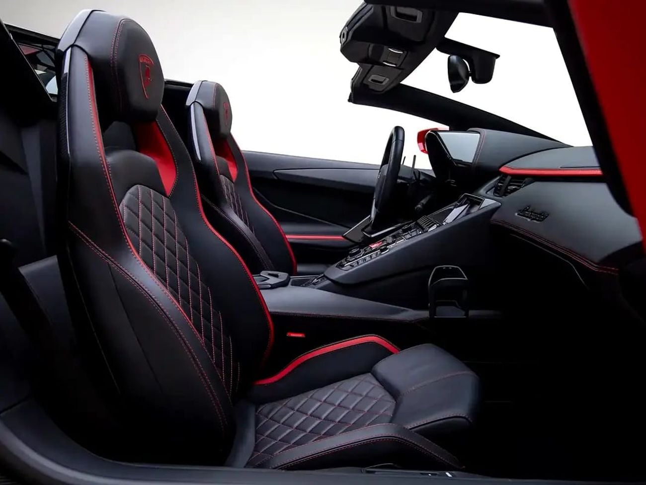 Lamborghini Aventador Roadster Roadster | GCC Spec