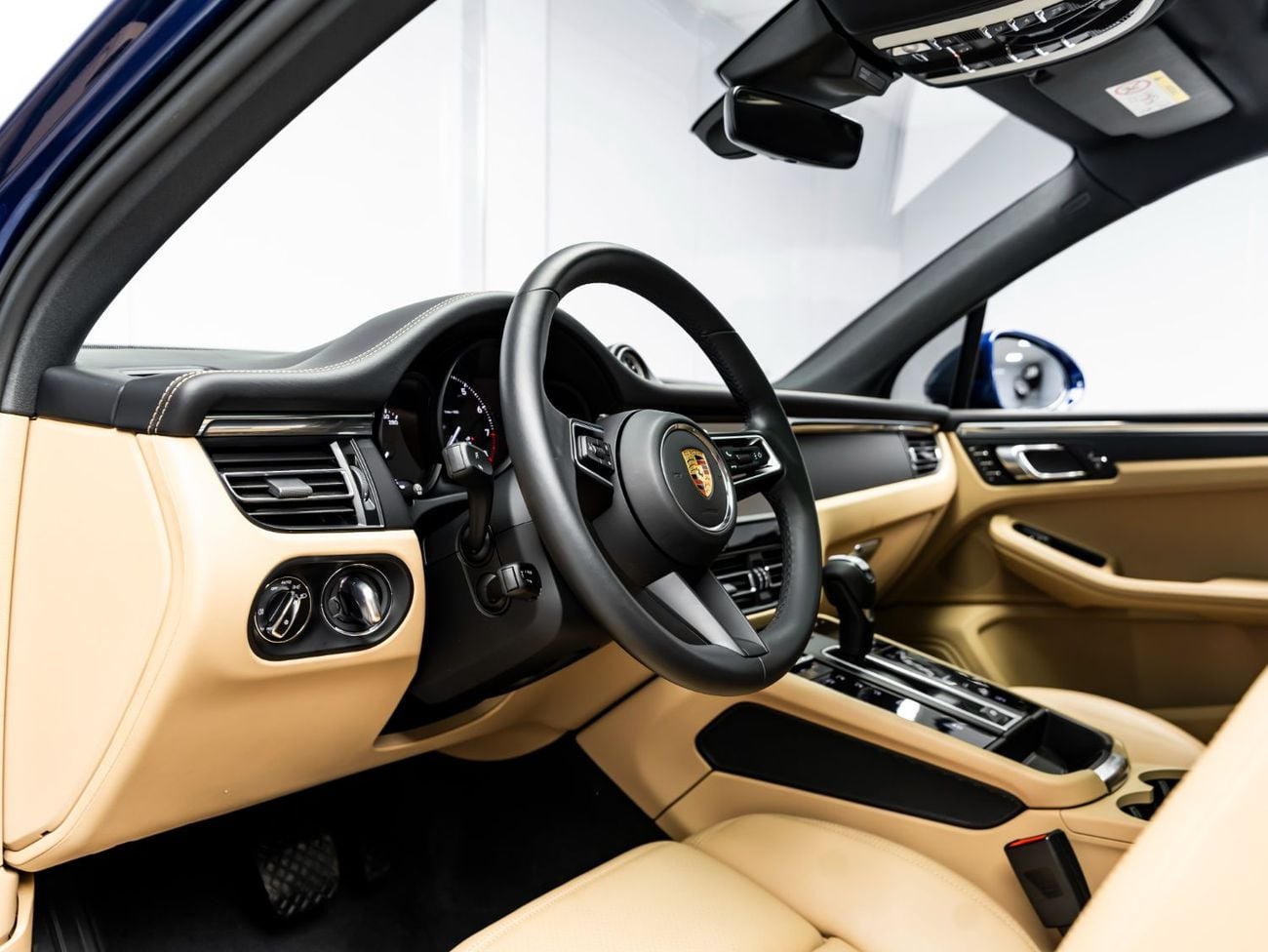 Porsche Macan STANDARD BUY NOW, PAY 2027 | THE BLACKLINE STANDARD | October 2027 Porsche Warranty, Low KMs, GCC