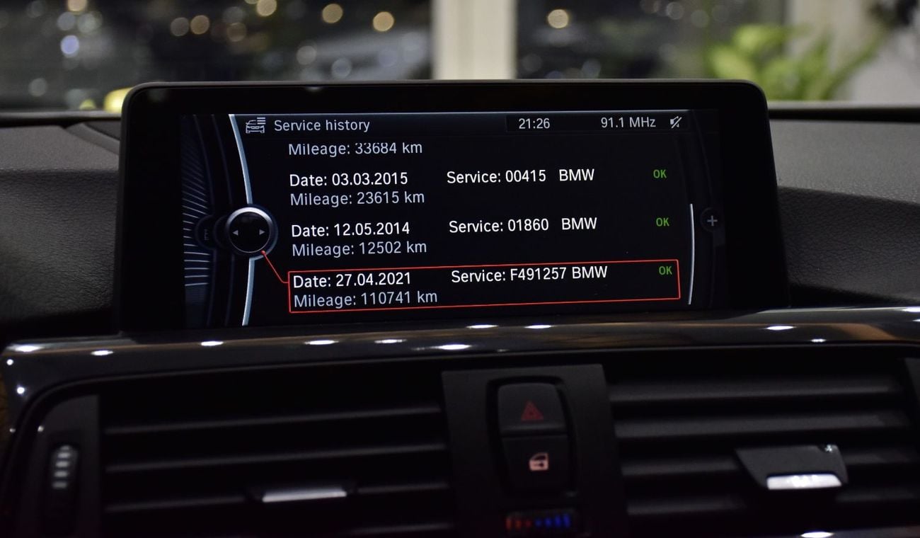 بي أم دبليو 335i عرض ممتاز لسيارة BMW 335i Sport (موديل 2013) باللون الفضي بمواصفات خليجية