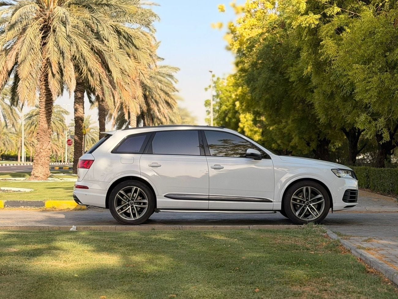 أودي Q7 45 TFSI
