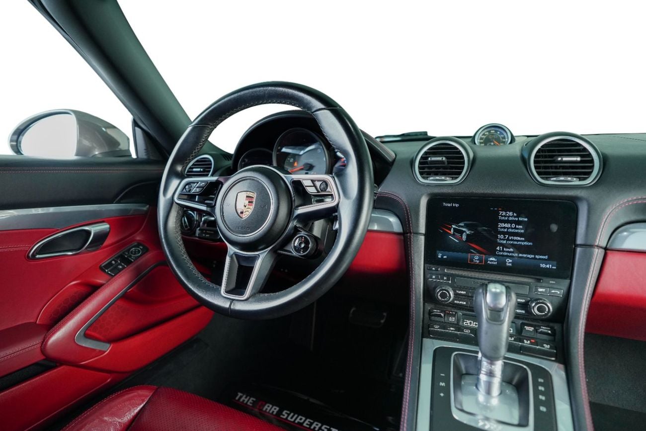 Porsche 718 Boxster S GCC-Low Mileage-Excellent Condition-High Specification Edition