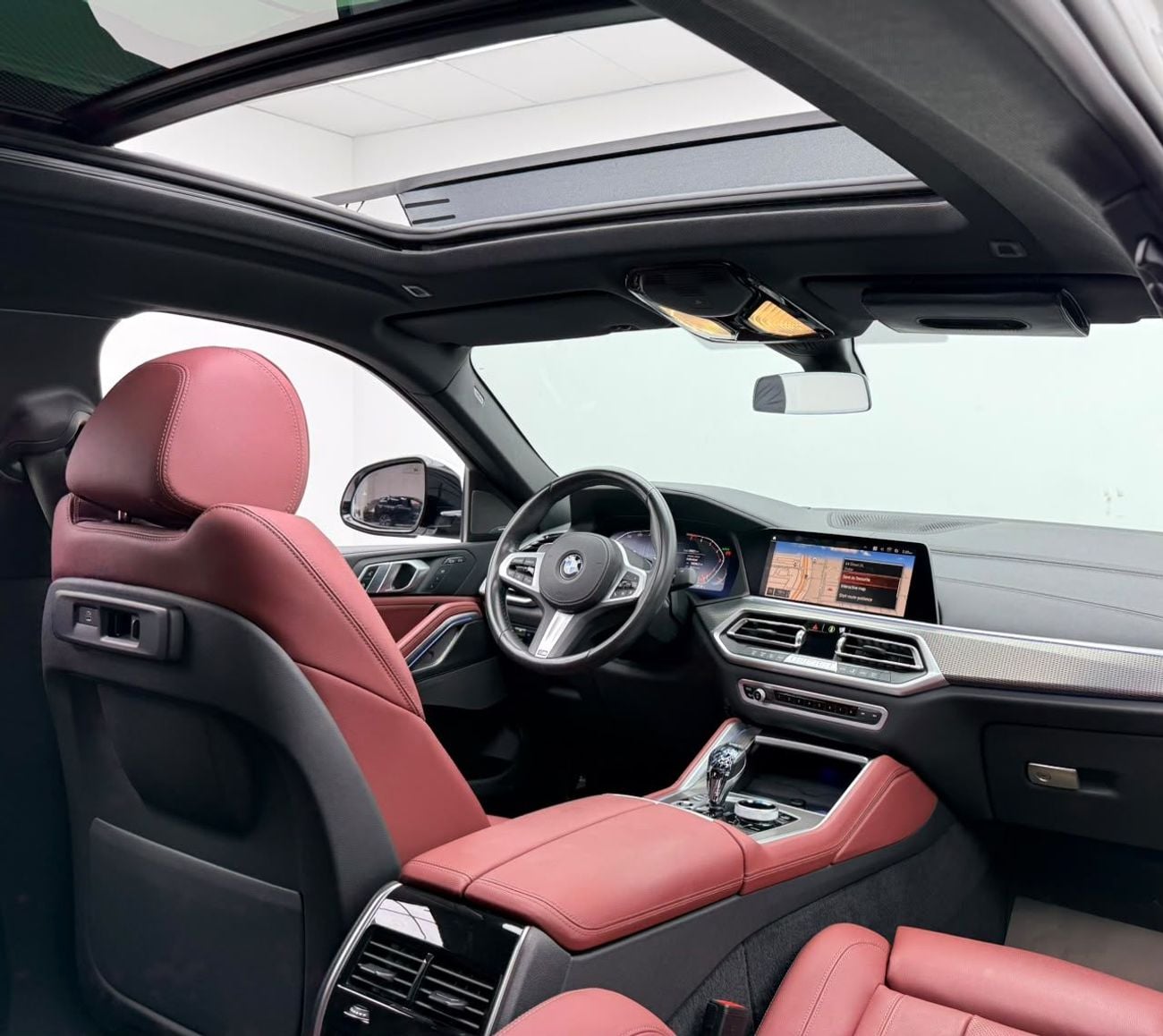 بي أم دبليو X6 40i M SPORT بي إم دبليو X6 xDrive40i M-Sport موديل 2023، ضمان بي إم دبليو + باقة خدمة 2027، سجل صيانة كامل من بي