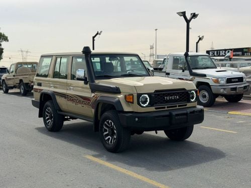 تويوتا لاند كروزر 70 LC76 LX
