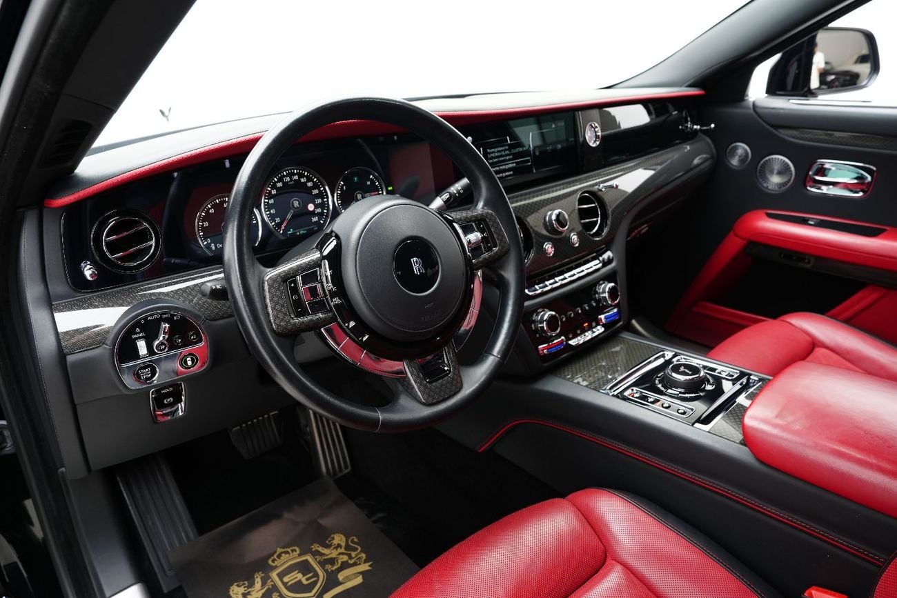 رولز رويس جوست BLACK BADGE شاشات خلفية، نظام صوتي مصمم خصيصًا، إضاءة النجوم، ضمان وخدمة الوكيل!!