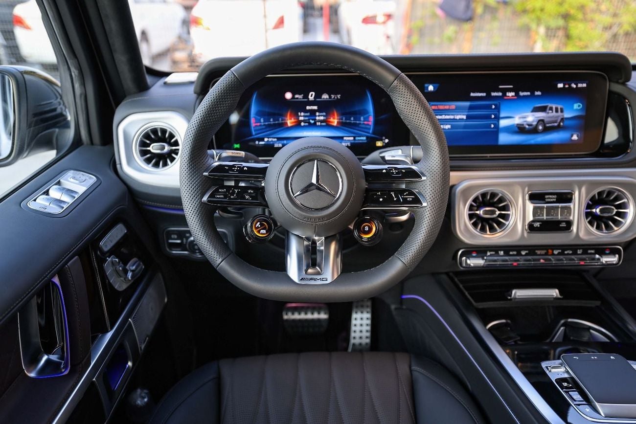 Mercedes Benz G63 AMG STANDARD Night Package