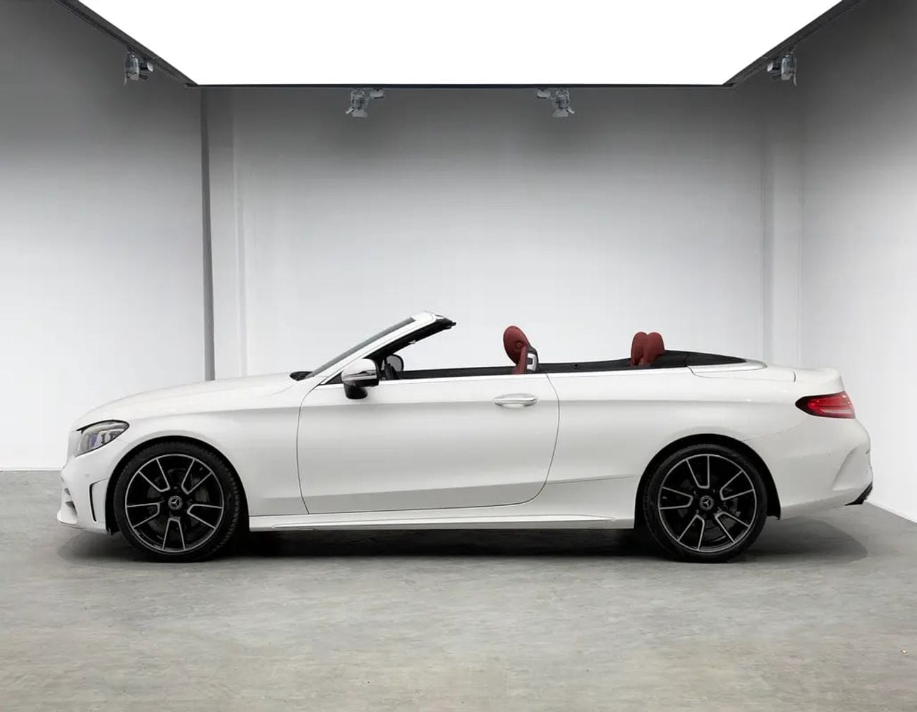 Mercedes Benz C200 C200 AMG Cabriolet • 0% DP Available • Mercedes Warranty until • GCC