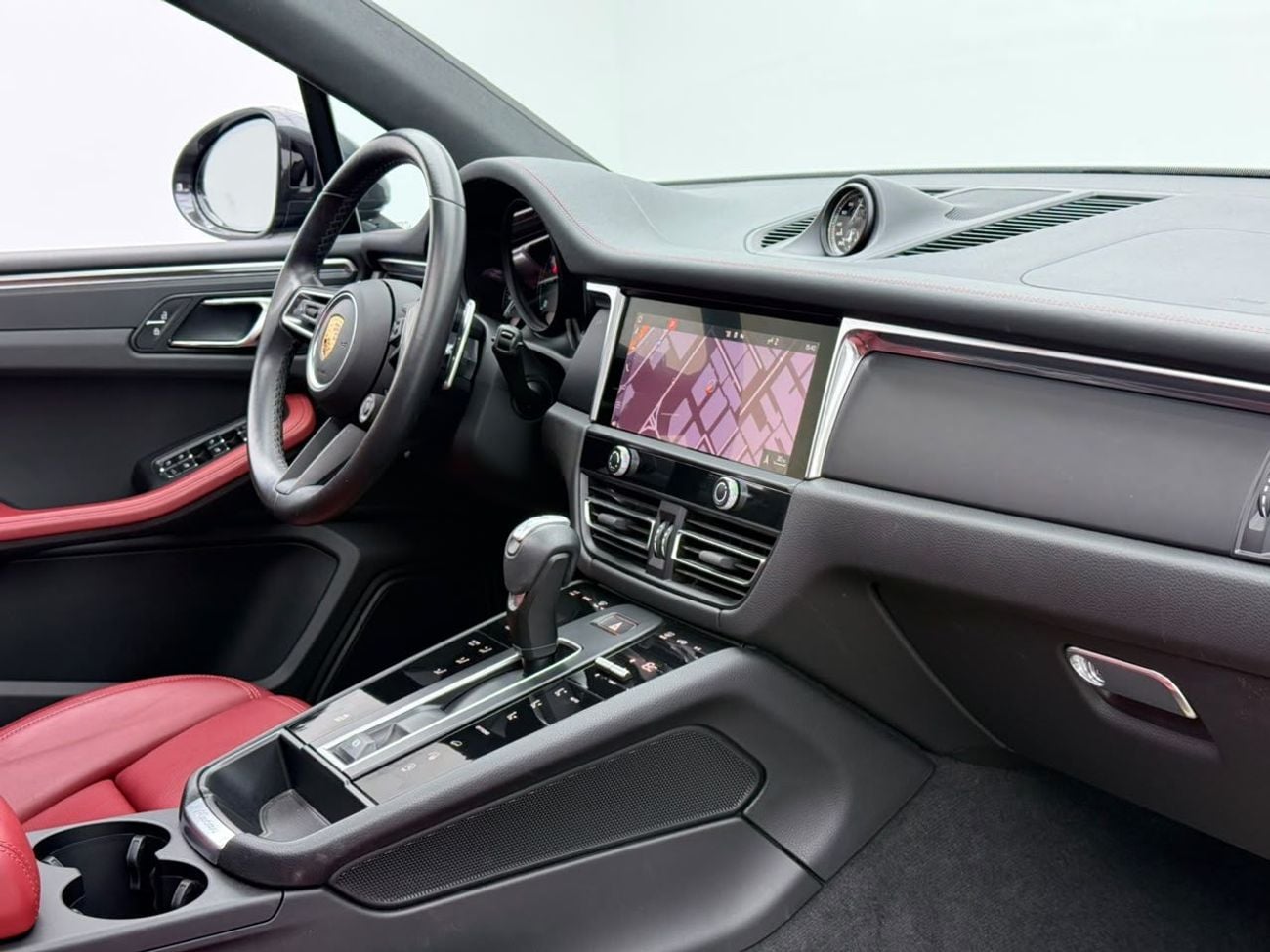 Porsche Macan STANDARD 2022 Porsche Macan, 2027 Porsche Warranty, Full Porsche Service History, Fully Loaded, GCC