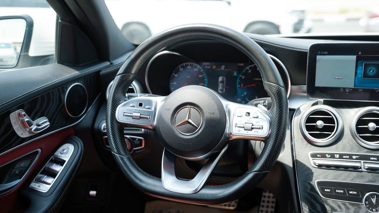 مرسيدس بنز C 200 AMG