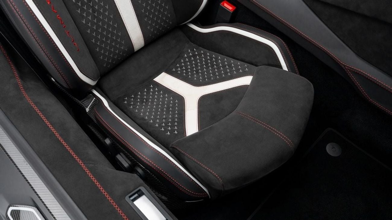Lamborghini Aventador ULTIMAE Roadster - 2022 - GCC Specs