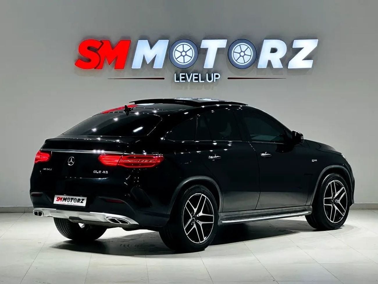 مرسيدس بنز GLE 43 AMG STANDARD