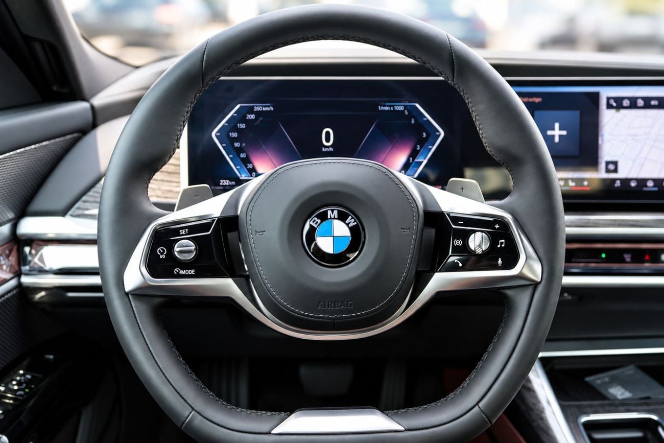 بي أم دبليو 735i STANDARD