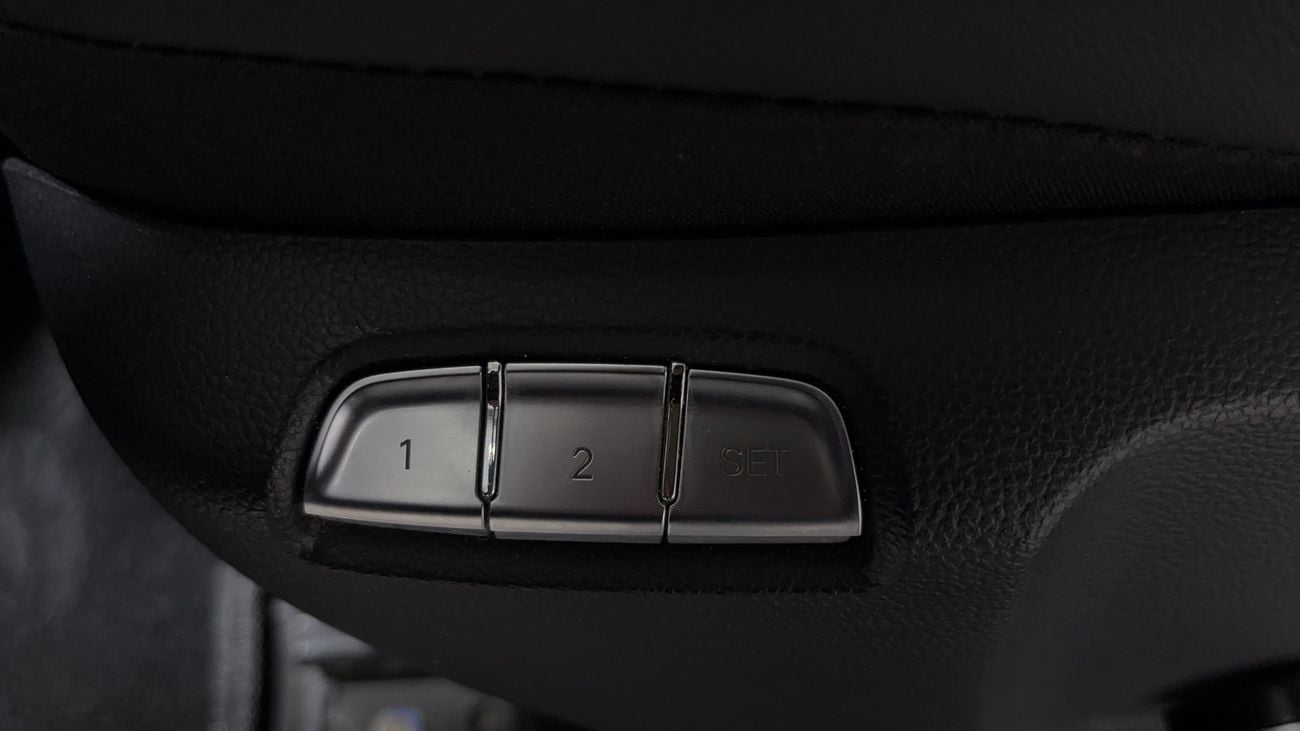 أم جي RX8 BLACK EDITION كارس24 هي سوق ضخم للسيارات المستعملة موثوق ومضمون ٪كارس24 هي سوق ضخم للسيارات المستعملة موثوق ومضمون