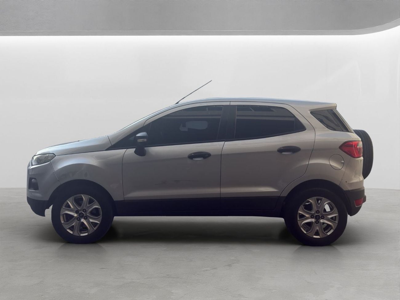 Ford EcoSport TREND 2015 Ford EcoSport | GCC Specs | Single Owner | 141,700 KM