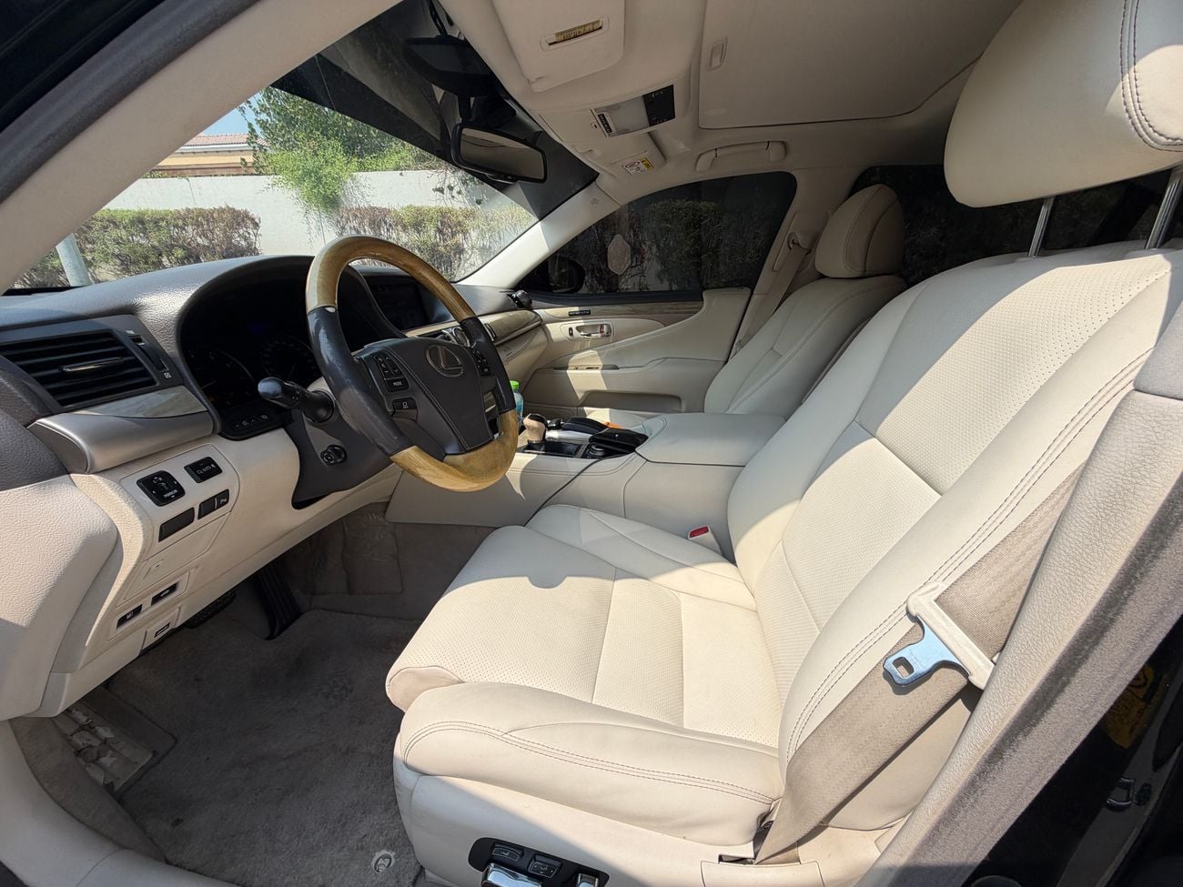 Lexus LS460 PLATINUM LWB 4ST