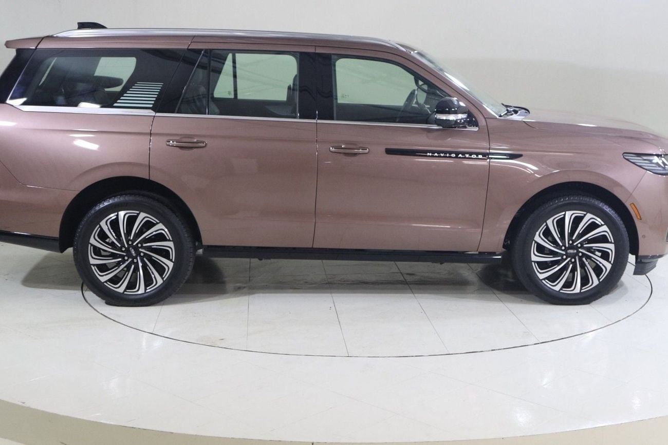 لينكولن نافيجاتور PRESIDENTIAL NV-N1925/AL TAYER MOTORS/AL QOUZ SHOWROOM
