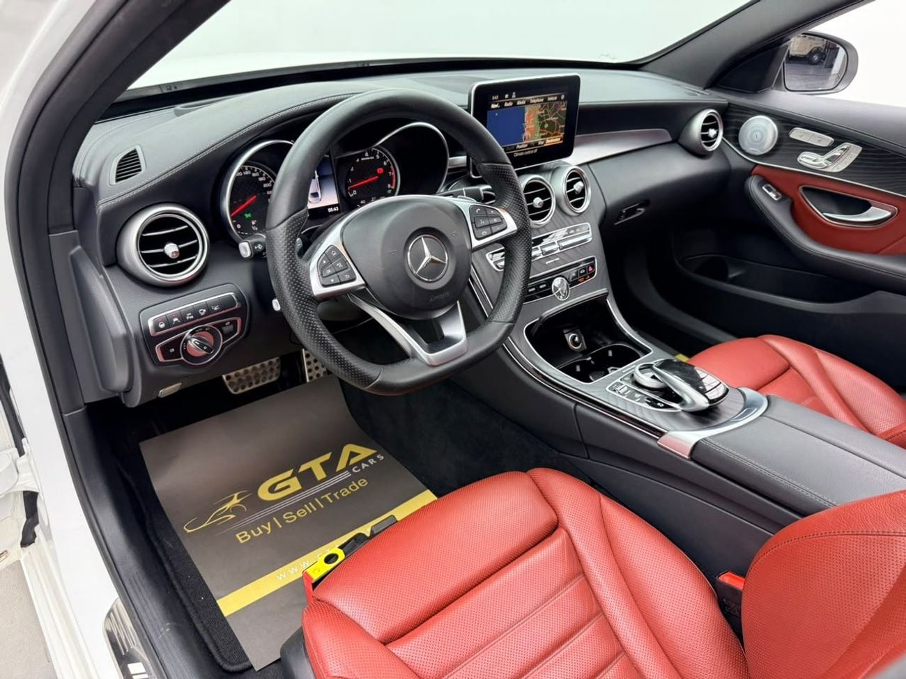 مرسيدس بنز سي 43 ايه ام جي STANDARD مرسيدس C43 AMG 4Matic موديل 2018، سجل صيانة كامل، كاملة المواصفات، بحالة ممتازة، خليجية