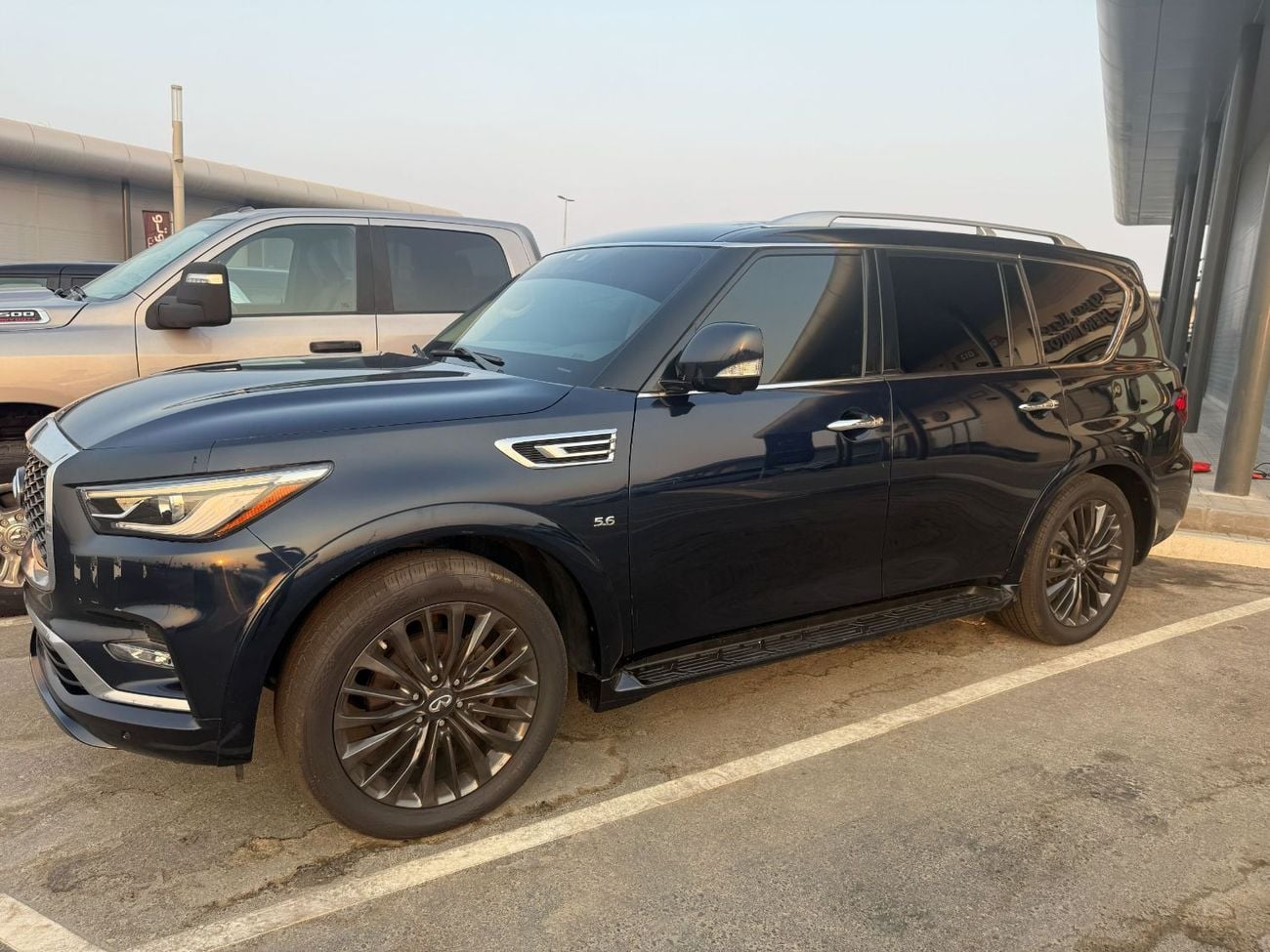 Infiniti QX80 LUXE SENSORY PROACTIVE