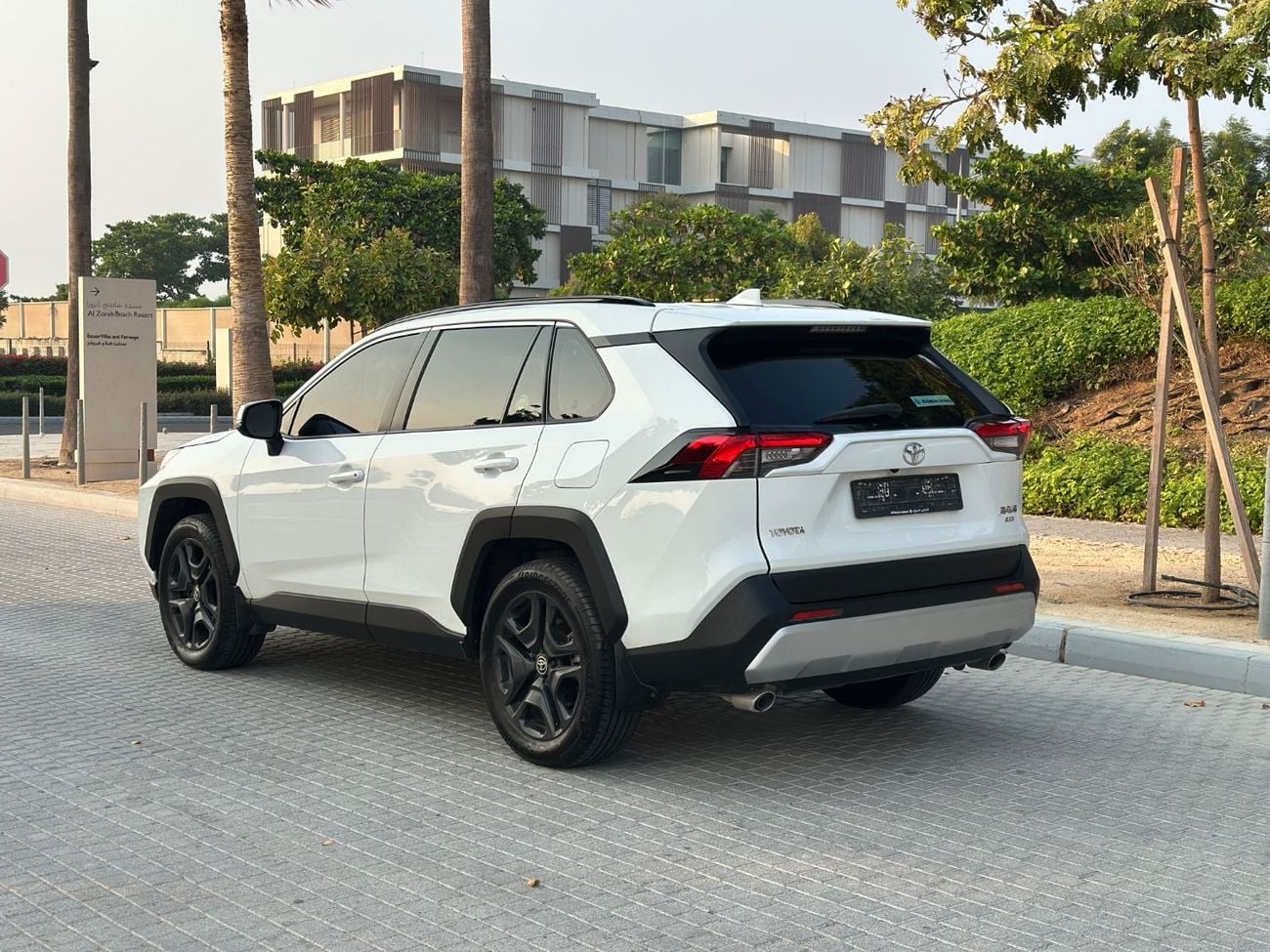 Toyota RAV4 ADVENTURE