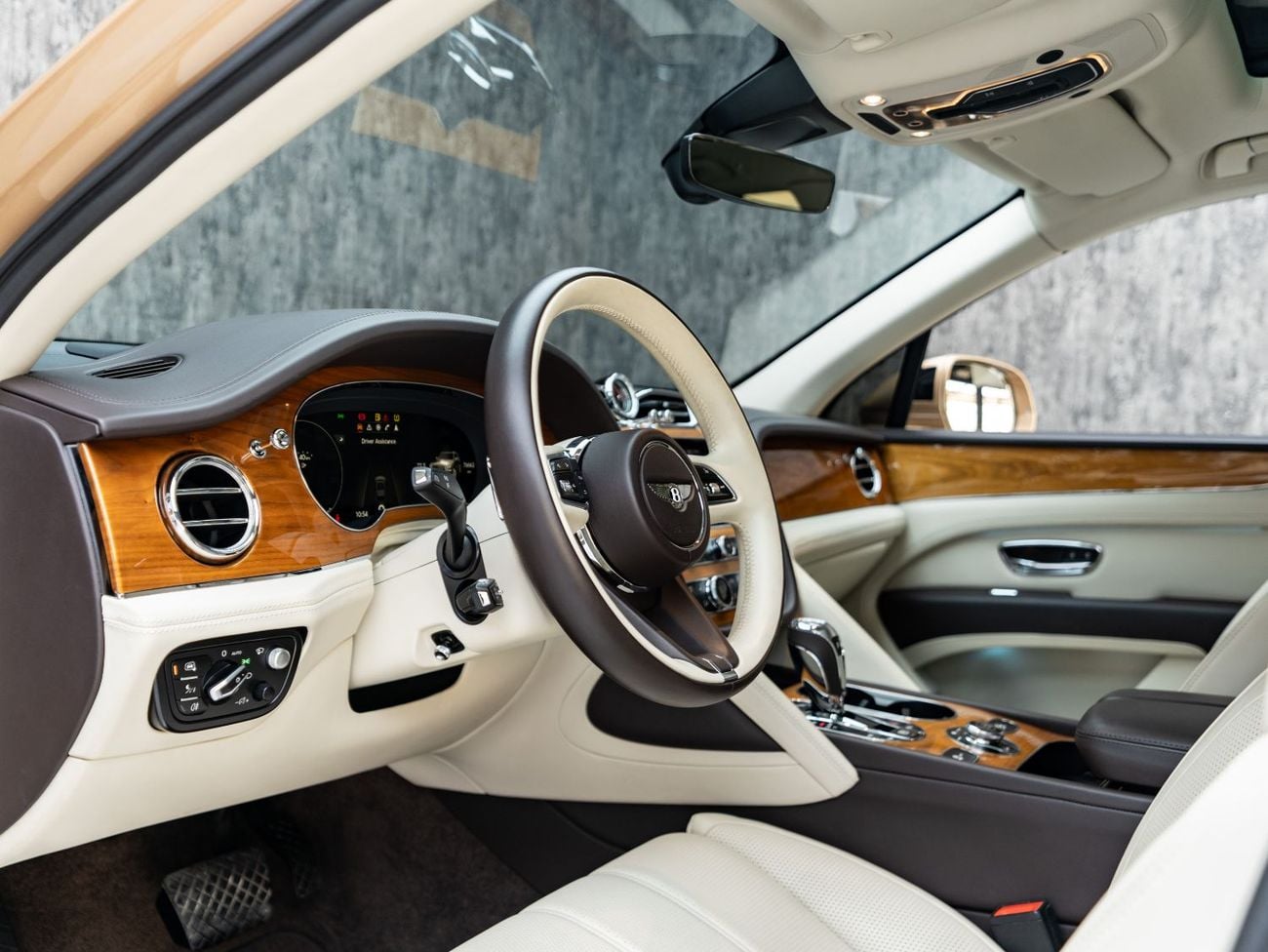 Bentley Bentayga STANDARD BUY NOW, PAY 2027 | THE BLACKLINE STANDARD | 2022 Bentley Bentayga, 4.0TC V8, 4WD, 542bhp, 8 Speed A