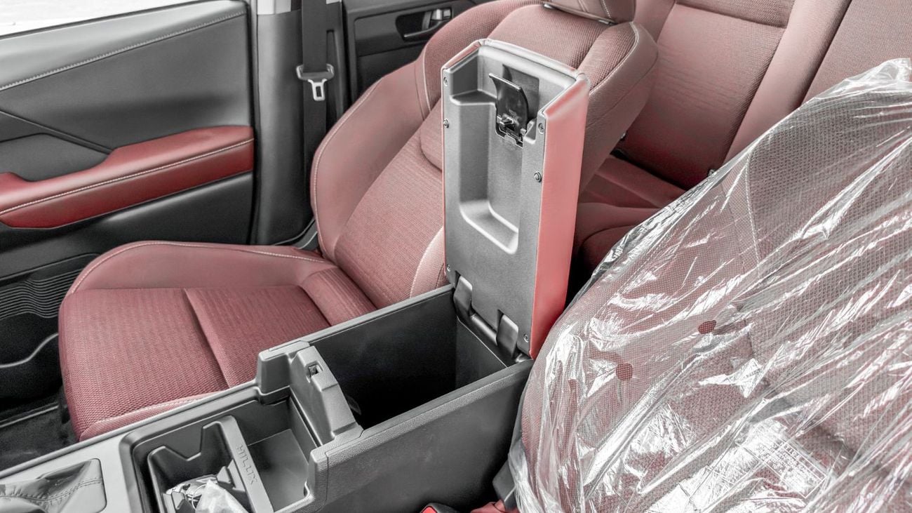 Toyota Hilux 2027 Toyota Hilux Premium 4.0L AT Petrol (Gray-Red)