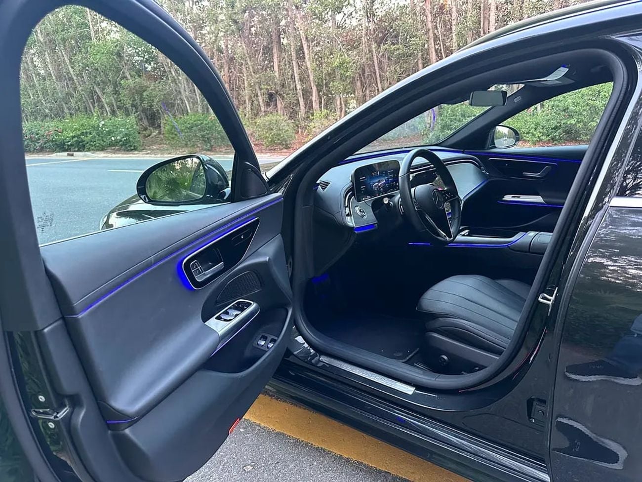 Mercedes Benz E300 AMG E 300 | Plug-in Hybrid | 2.0L Inline-4 | 313 HP | Excellent Condition