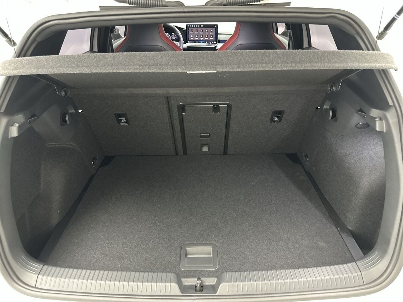 Volkswagen Golf GTI Golf GTI 2.0L | Leather Seats | Turbo Engine | Iconic GTI Styling | Connected Technology | GCC Speci